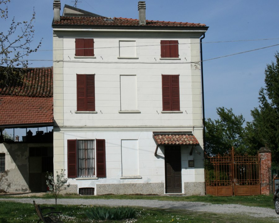 Casa padronale ingresso dalla corte